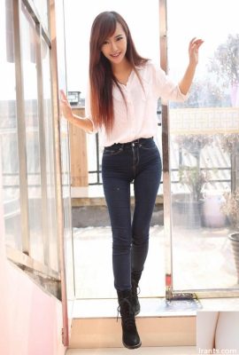 Сексуальная красотка в джинсах ММ Чжао Ванни, сладкое фото (23P)