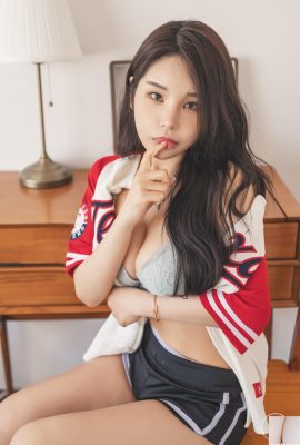 (Zzyuri) Ненаучная фигура корейской красавицы заставляет людей влюбляться за считанные секунды (55P)