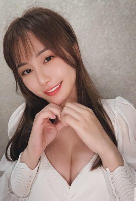 У элегантной девушки «Чэнь Леле» изящная фигура, которая так привлекает внимание, и ее грудь, которая так привлекательна (10P).