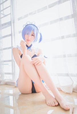 Интернет-коллекция) Welfare Girl-Mu Mianmian OwO Rem Swimsuit VP Welfare Post (26P)