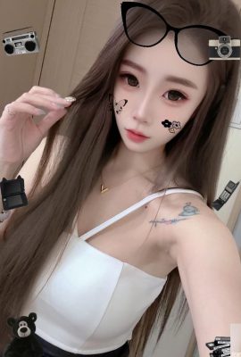 Сладкое лицо «Келли» Фирменный улыбка такая сладкая и идеальная кривая (19p)