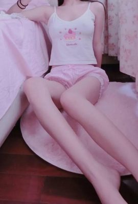 (Кролик играет с фильмами) — это пальцем (14p)