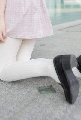 (Кролик играет с фильмами) — хочу встречаться с плохой девушкой (40p)