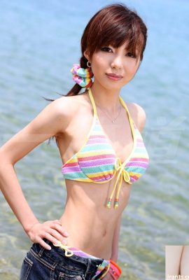 Сакурако: Gravure Idol Vol.057 Я впервые занимался сексом на пляже (13p)