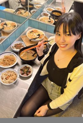 Никто не может противостоять искушению «ни ни», есть искушение, спрятанное под ее чистым лицом (17p)