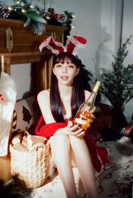 «Jiujiu — это wu cimin» показывает его мягкую фигуру и очарование (23p)