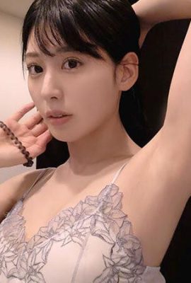 Kanematsu Kiho: Gravure знаменитость Канемацу Кихо как совершенно воздержанная жизнь дома, без макияжа частного … (20p)