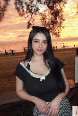 Невинная улыбка «Tian Tian» увлекательна (10p)