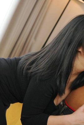 Большая грудь старой коров, сколько стоит эта сука, чтобы играть один раз (22p)