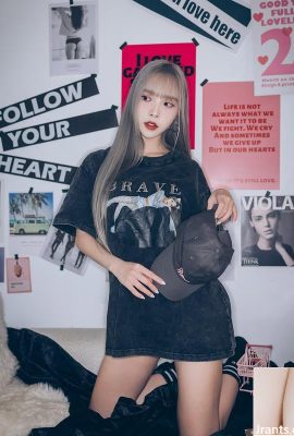 «Xie Aina» демонстрирует свою фигуру и бросает вызов своей рациональной линии (10p)