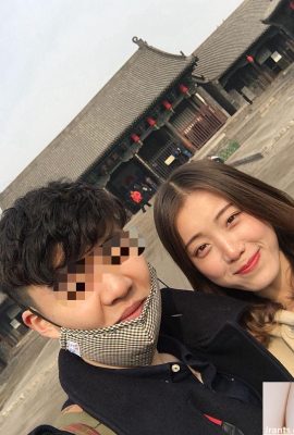 (Самофотография) Коллеги-мужчины и женщины занимаются сексом (21p)