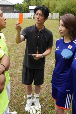 Преднамеренная и захватывающая смешанная спортивная встреча для мужчин и женщин (36p)