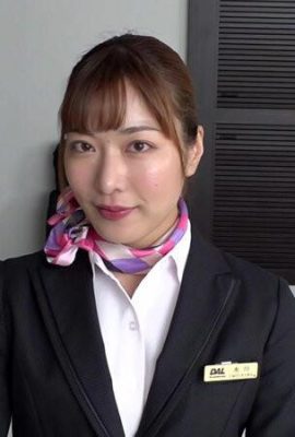 Мизукава -Джун трахается с стюардессой, которой он восхищается