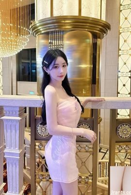 Живая трансляция симпатичной девушки «Ула» имеет сладкое лицо и еще более популярнее среди красивых груди (10 пенсов)