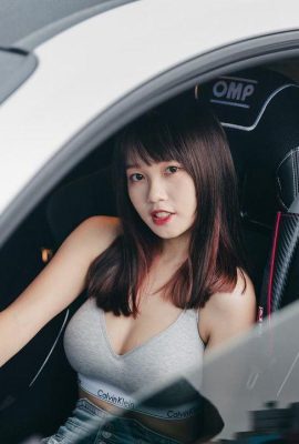 Сладкая и чистая девушка «как» имеет превосходную фигуру, которая делает людей твердыми (10p)