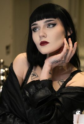 (Suicide Girls) 04 июня, 2025 — Разиэль — Солярий (42p)