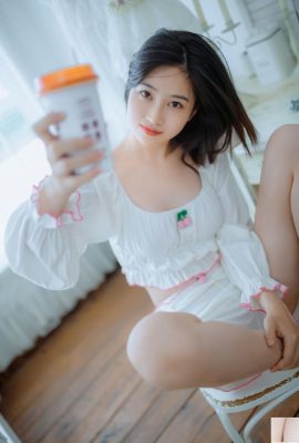 (Национальная модель человеческого тела) Nnian«Девушка, которая любит леденец» (35p)