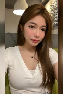 Красивая грудь, маленькая лошадь «Сюэ Рухан» имеет гордые и удивительные двойные пики (10 пенсов)