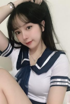 Темпераментная девушка «Лин Хан» имеет тонкую талию и большую грудь, которая настолько привлекательна (10p)