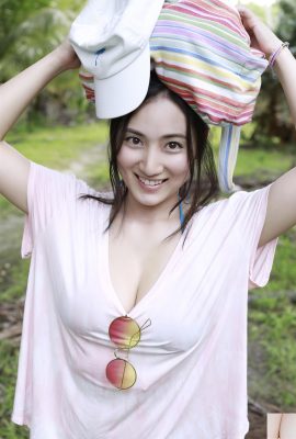 (Саайя Сая) Красивая зрелая женщина, демонстрирующая свою хорошую фигуру, очень заманчивая (33p)