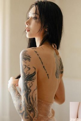 Кто может выдержать в татуированной красоте «Чистая любовь маленькая взрыв» (12p)