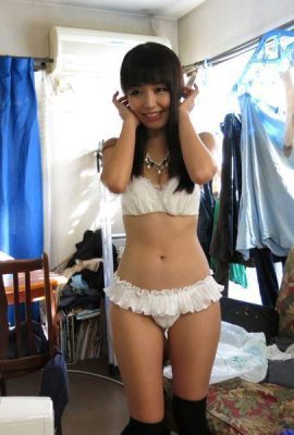 Комнаты актрисы такие грязные? Почему бы вам не перейти в больший дом, если вы зарабатываете так много денег?