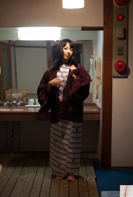 (от ACONA) Горячее тело полно круглых изгибов (46p)