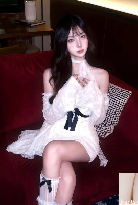 Красивая девушка «Ziying» имеет соблазнительное тело, спрятанное под ее чистым лицом (11p)