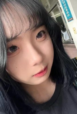 Сексуальное ошеломление «Ice Blueberry Jelly» полна очарования (10p)