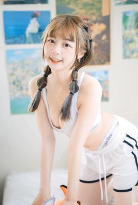 «Yi Qing はる» Сладкое очарование маленькой феи, которая трансформирует сердца людей, не может сопротивляться (10p