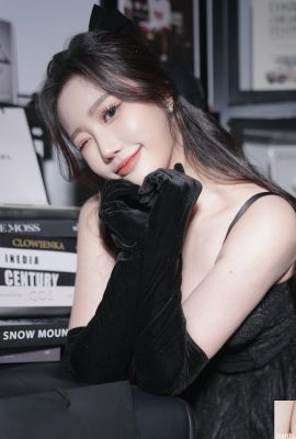 «Ариэль С.» Идеальная форма груди делает людей неотразимым очарованием (10p)