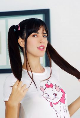 Лени Долл – Живая кукла (89P)