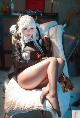 (Онлайн-коллекция) Благотворительница БанБанко «NIKKE Brand» (36Р)