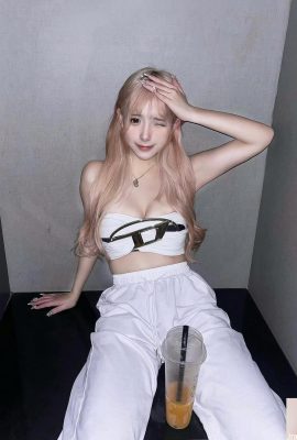 Сексуальная горячая девушка «Baicai» без стыда демонстрирует свое привлекательное тело (10P)