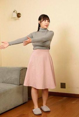 Мию Хиросе: замужняя женщина с большой грудью, чью коллекцию сексуального нижнего белья нашел грузчик… (21P)