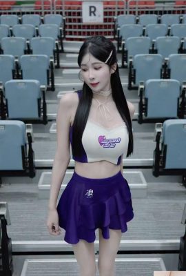 Посетите бассейн Сюэбао! Взгляд милой, большегрудой и стройной богини поддержки слишком злой (12P)